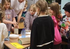 Drzwi_Otwarte_2526_eksperymenty