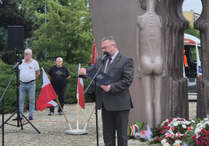 Uroczystosc_pomnik_2_06_2025